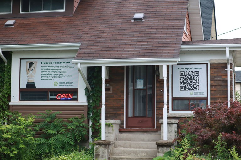 Chao Yan, Massage Therapist, Kitchener Lumino Health